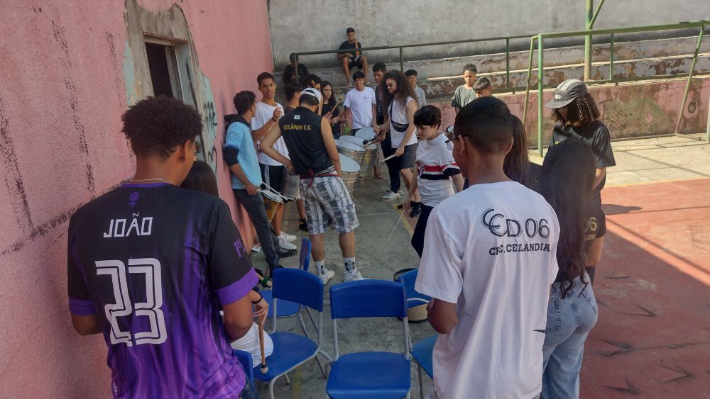 How to Learn Brazilian Percussion: Six Steps That Actually Work - A Brazilian Based Traditional Arts Platform Students taking part in percussion learning at CED 06 in Ceilândia